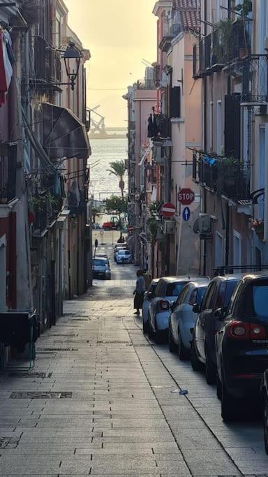 Appartamento Al Centro Di カリアリ エクステリア 写真